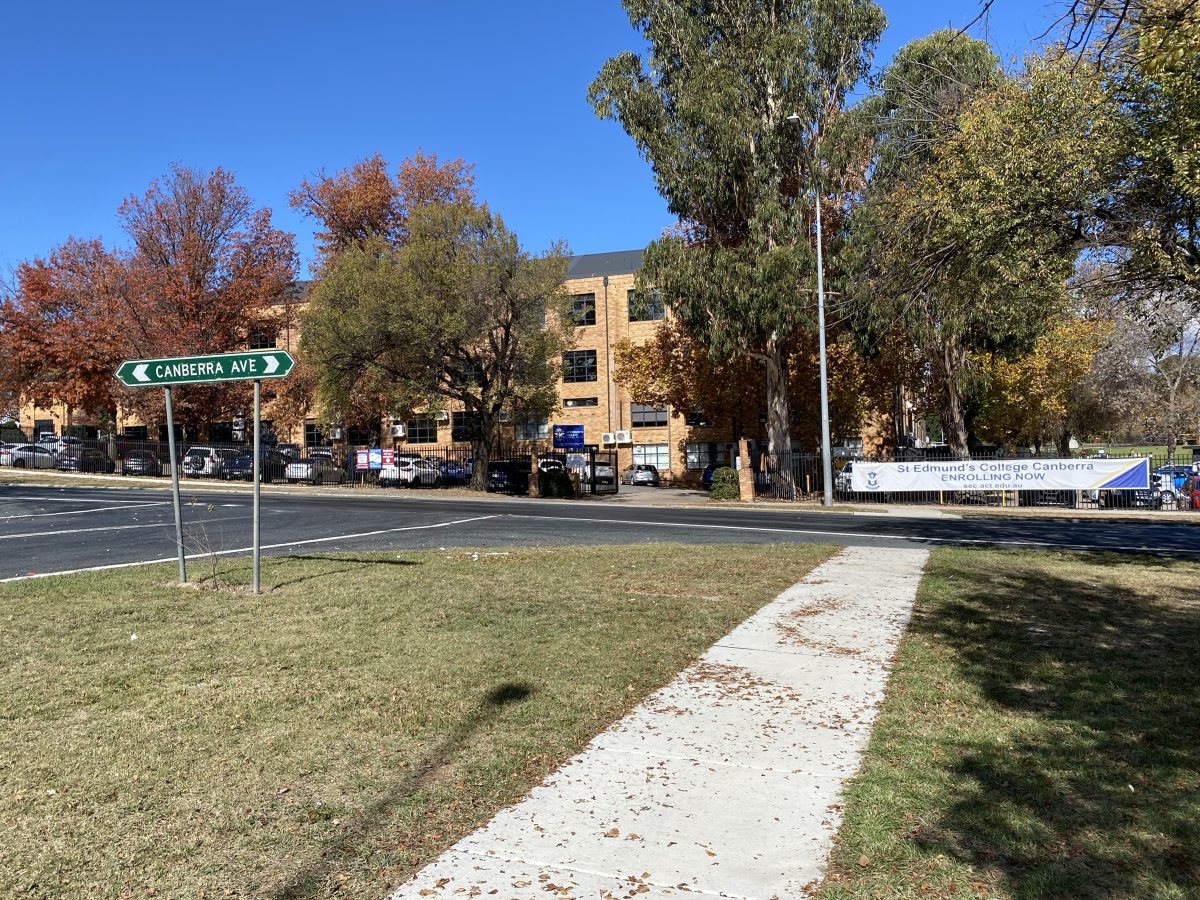 road outside of St Edmund's College