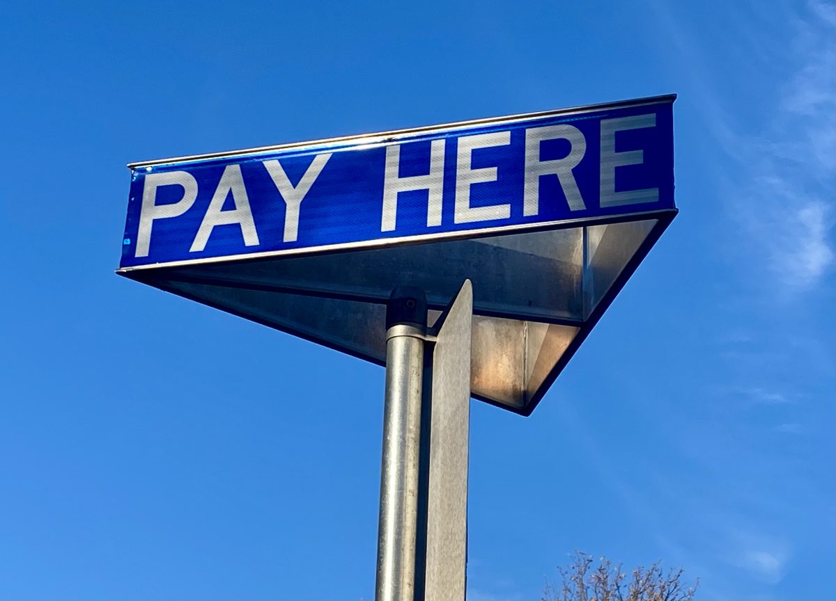 pay here sign