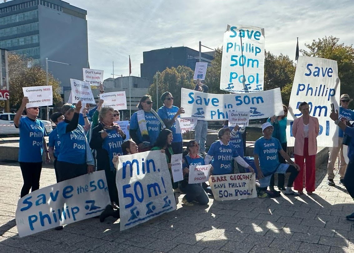 Phillip pool protest
