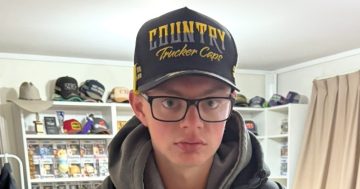 Search for missing 16-year-old boy last seen in Giralang
