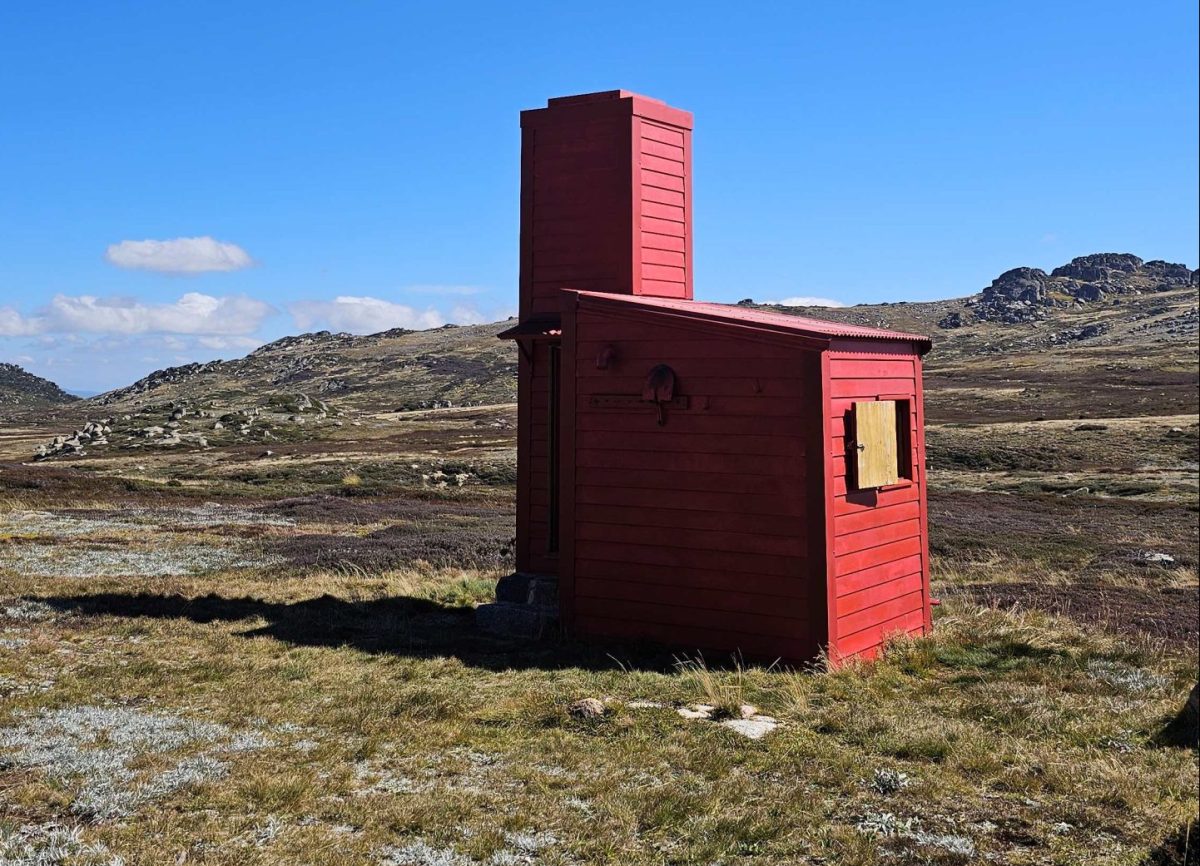 Cootapatamba hut, an isolated emergency hut