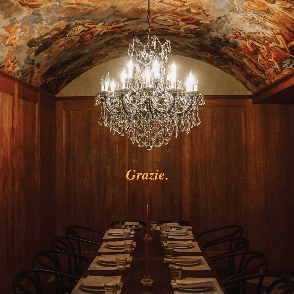 Image of ornate private dining room overlaid with the word 'grazie'