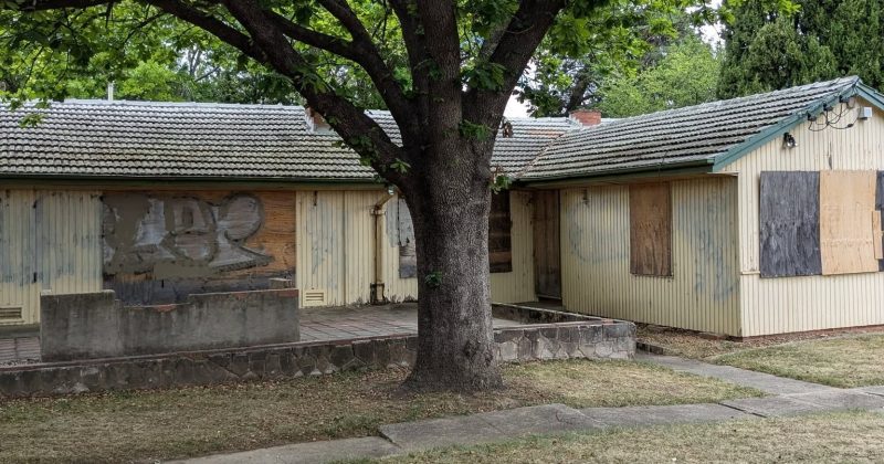 Ainslie residents rally to transform abandoned home into sorely-needed community hub