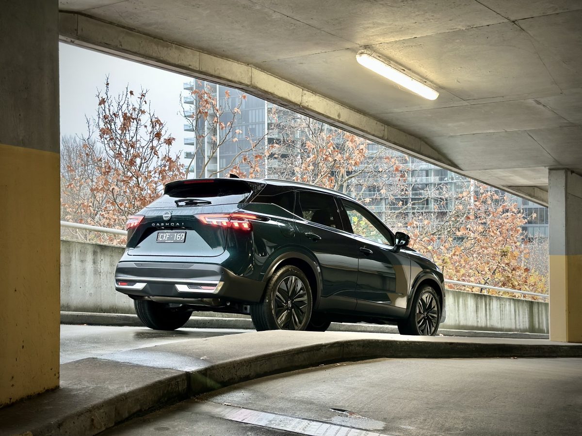 2025 Nissan Qashqai Ti Deep Ocean
