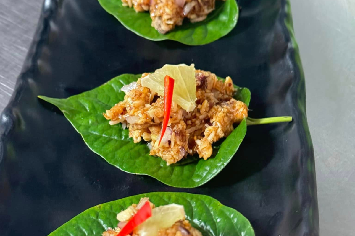 Thai dish of betel leaves.