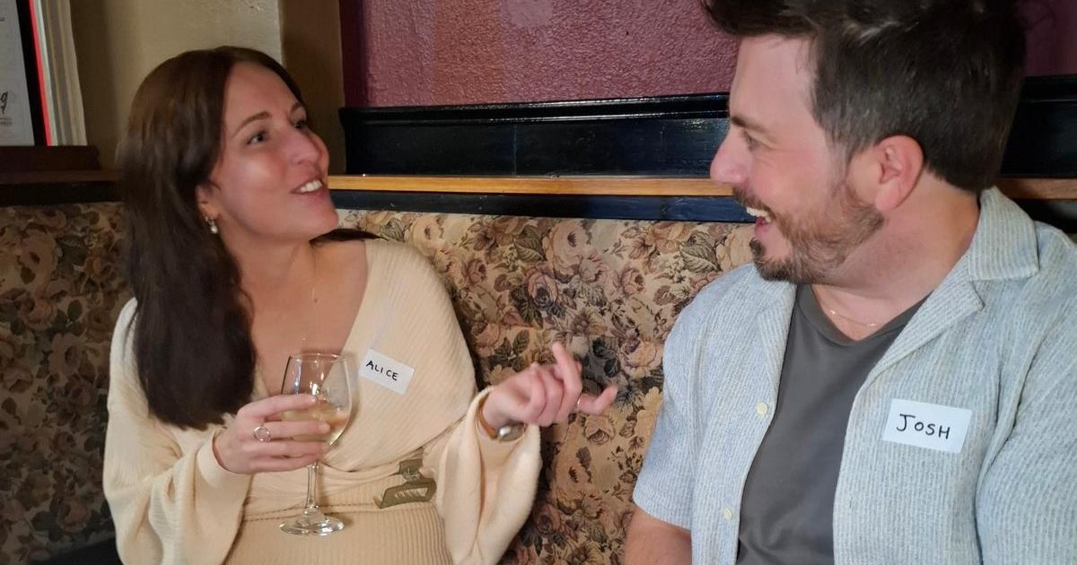 The Durham brings in-person dating back to the pub | Region Canberra