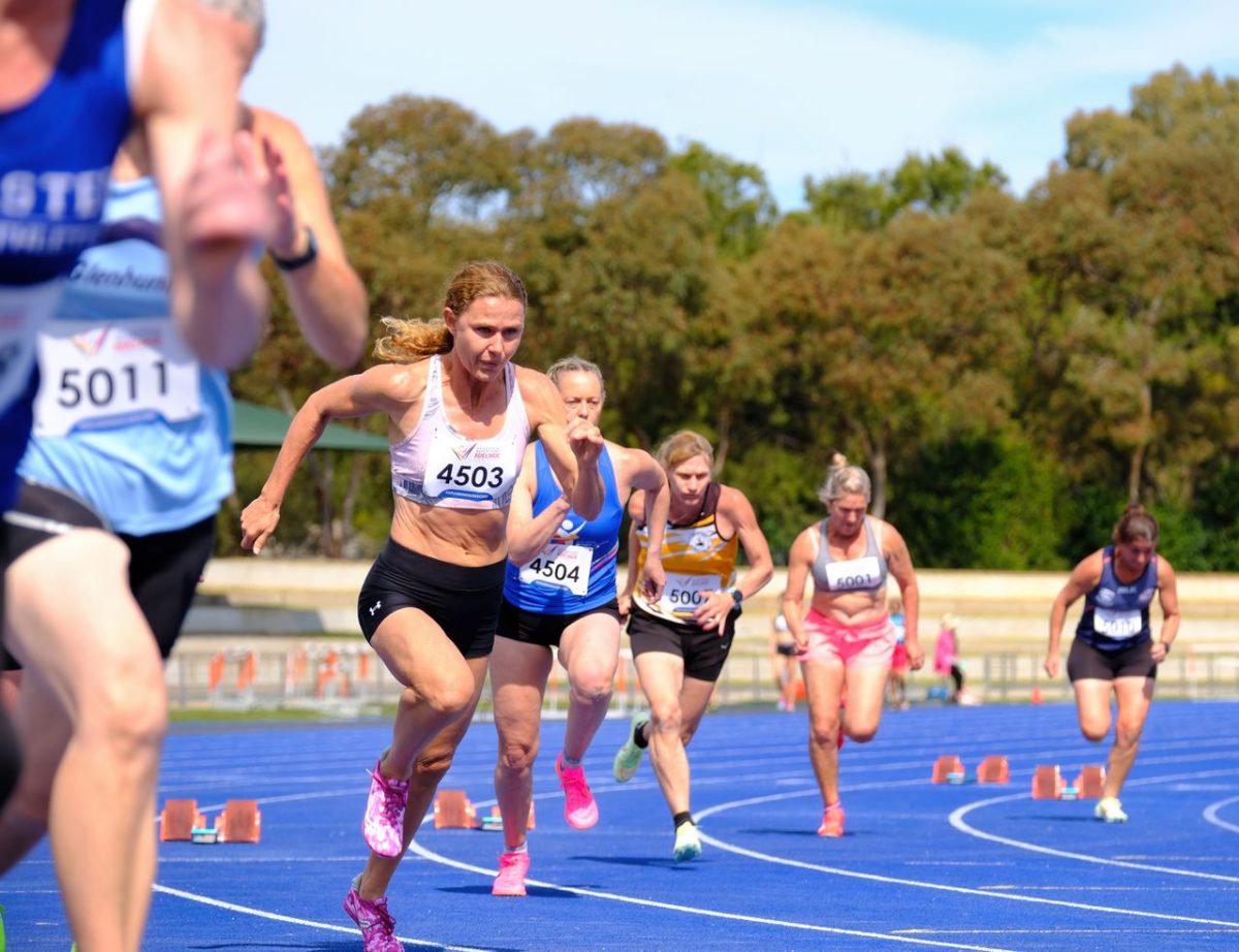 Runners compete in previous masters game.