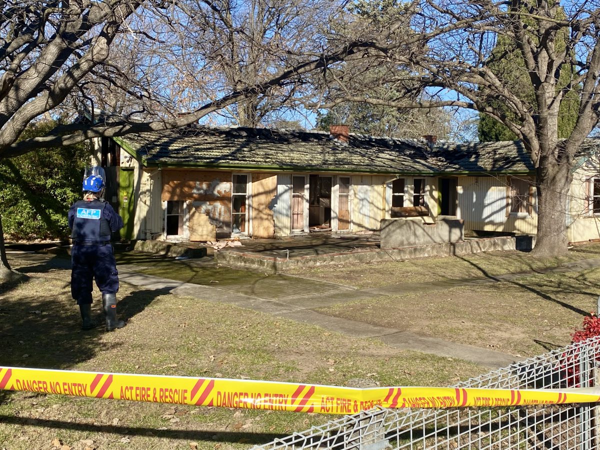 Wakefield Gardens fire-damaged building