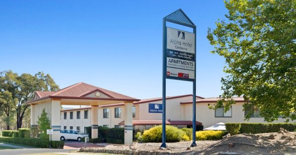 Greenway's Alpha Hotel changes hands to become Geocon's latest Abode location