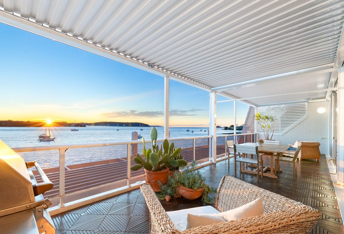 balcony view 