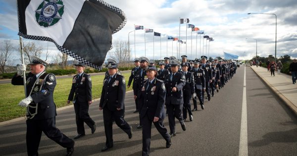 Police memorial service to close key Canberra roads this afternoon