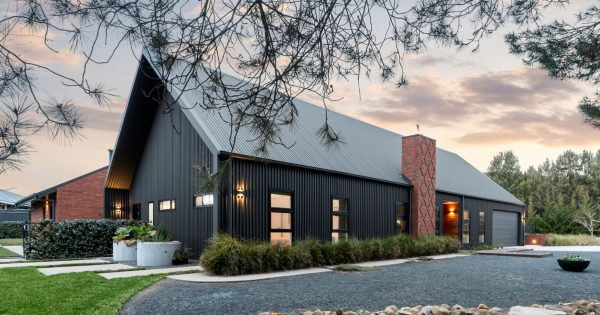Discover a grand entertainer in the heart of Bungendore village