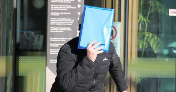 Cop caught selling cocaine to undercover police officer in Canberra club