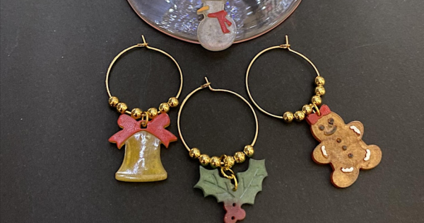 Resin Wine Charms Workshop (Set of 6) – Christmas Edition