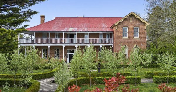 Almost 200 years young, Braidwood's iconic Doncaster House is simply breathtaking, inside and out