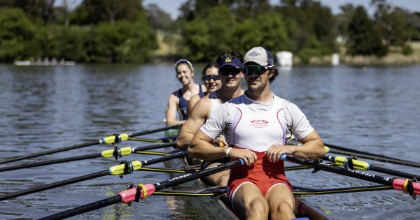 Golden Oar regatta proves it’s possible to bring the sport to the masses