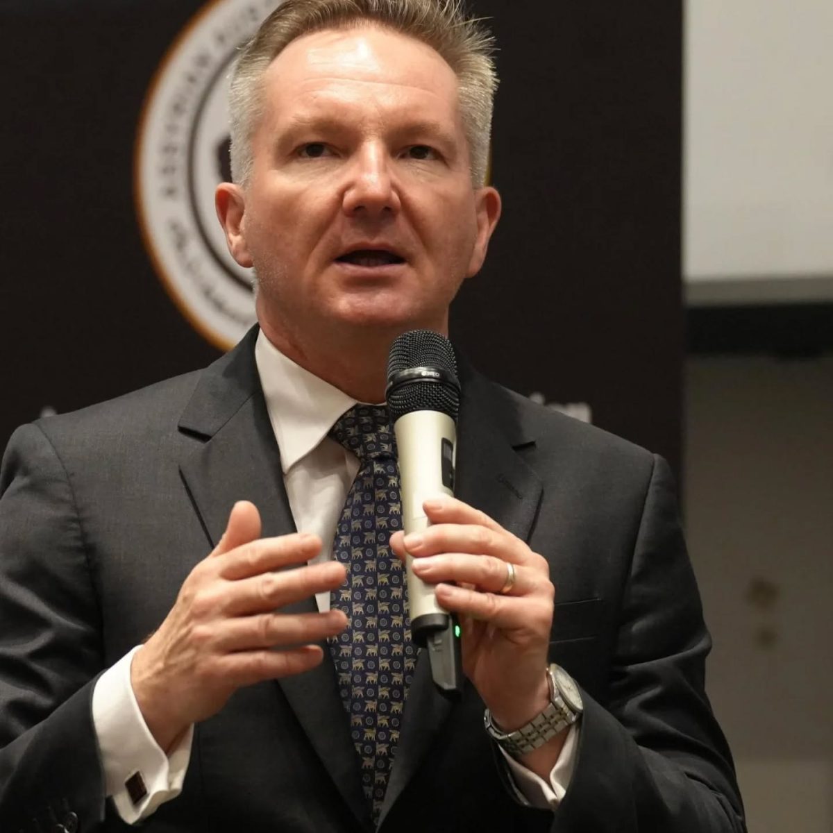 Chris Bowen 
