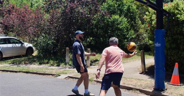 Basketball hoops and 20 km/h limits: Should Canberra have more active streets?