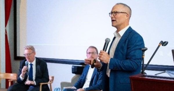 Parton unfazed as Right makes comeback at Canberra Liberals AGM