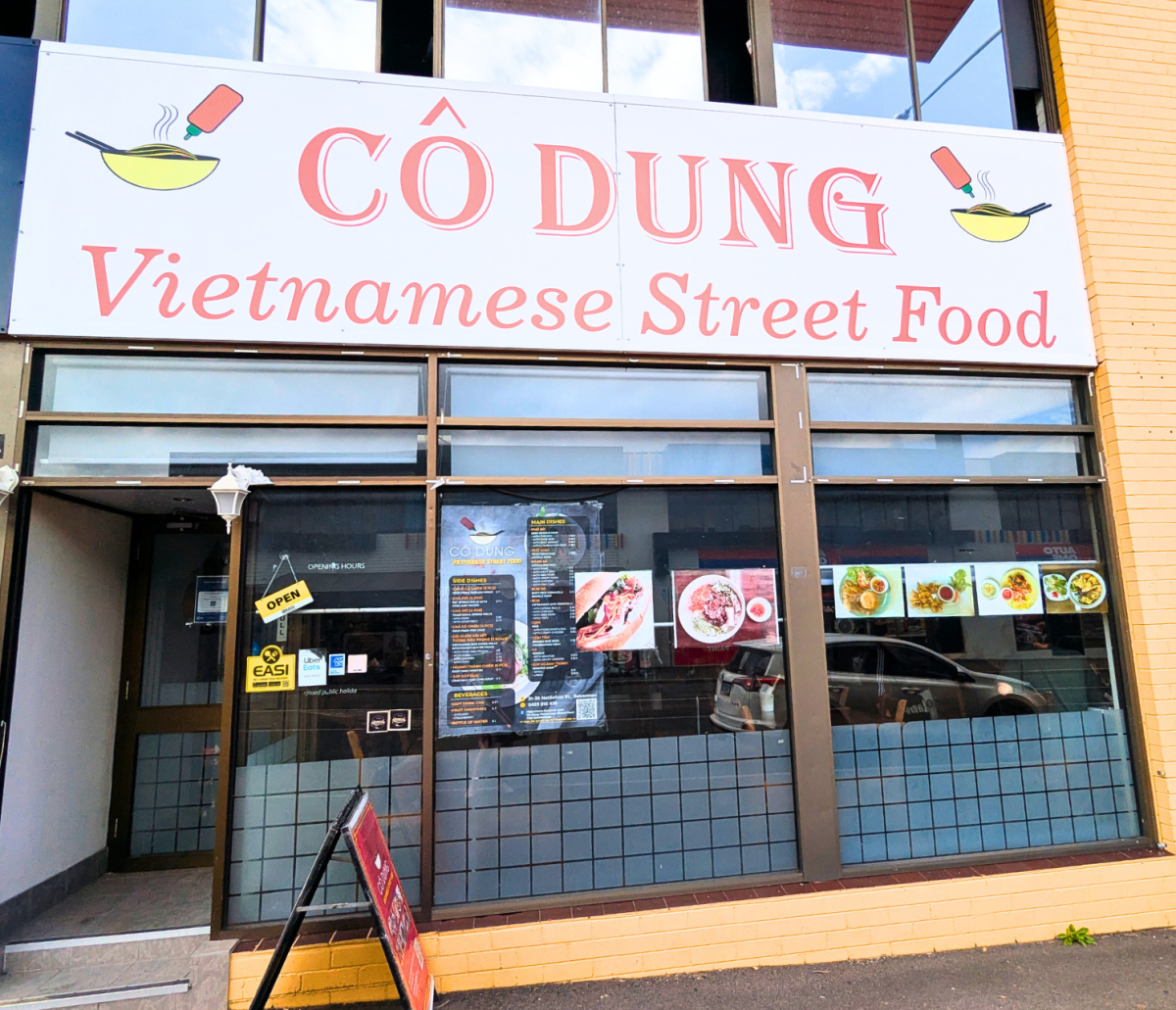 Restaurant street frontage