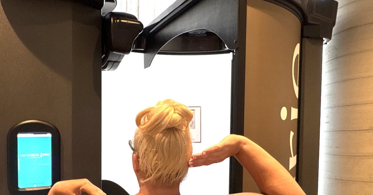 If you love a good spray tan but still – after all these years – struggle with standing naked or…