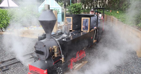 It's all aboard as a Canberra icon welcomes a new friend