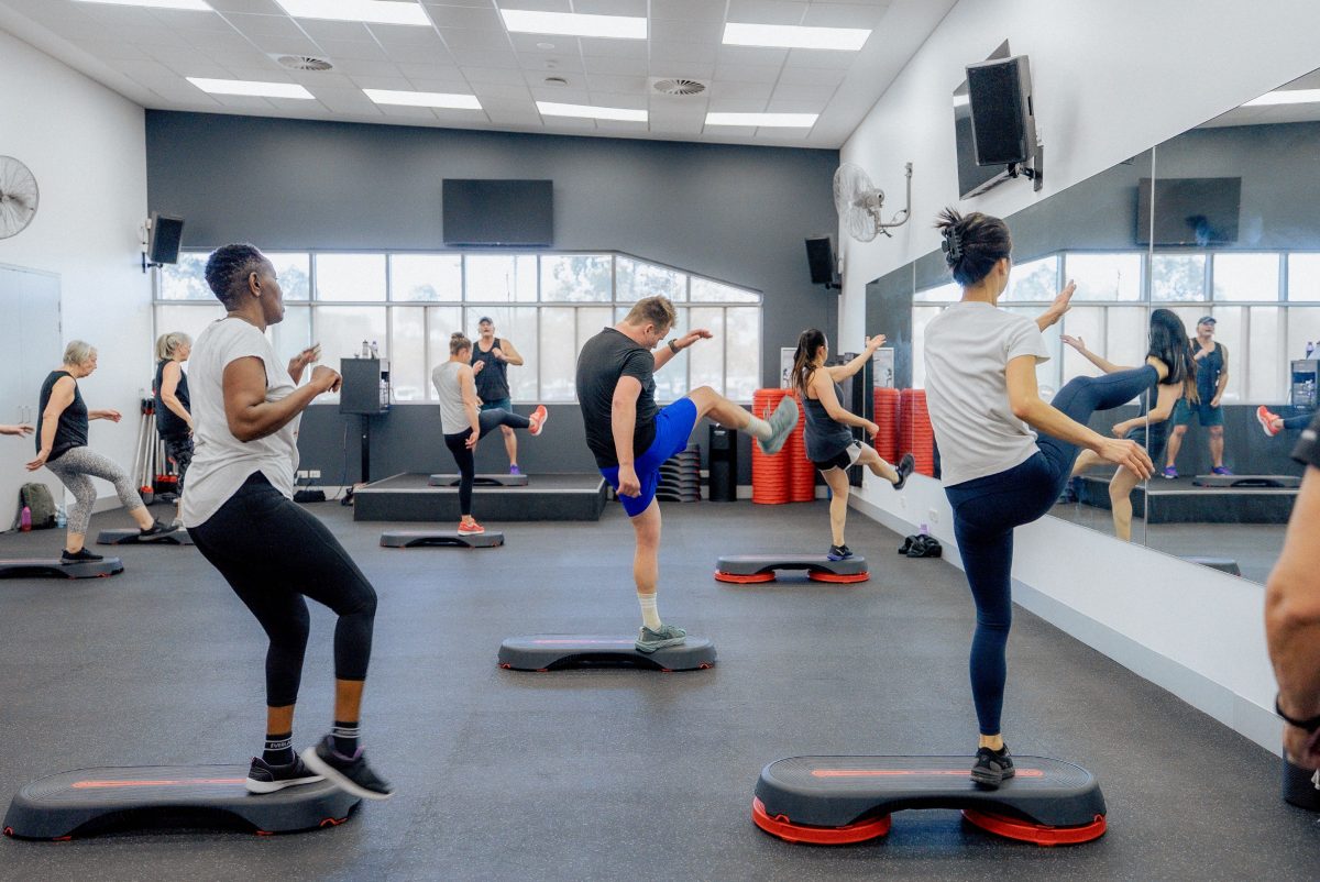 Step cardio class in session