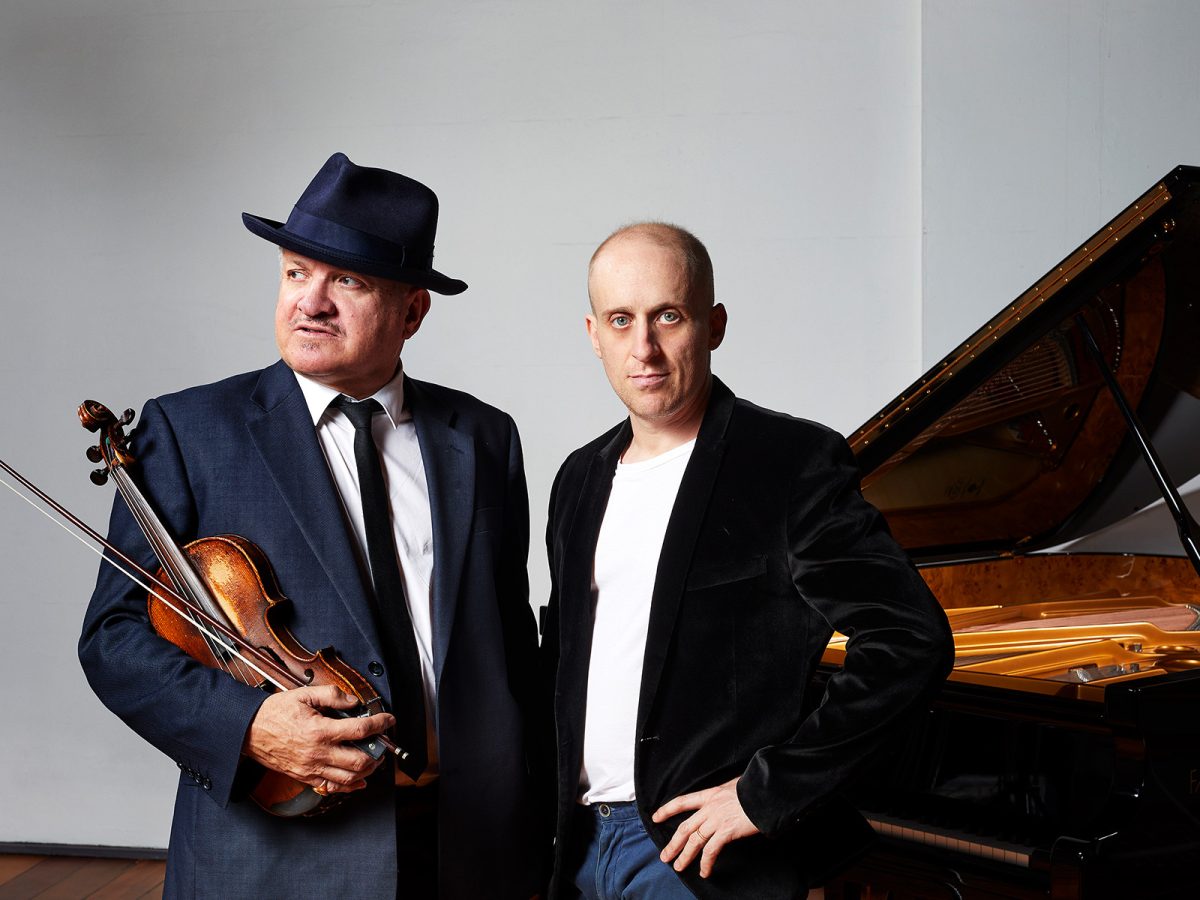 Simon Tedeschi and George Washingmachine