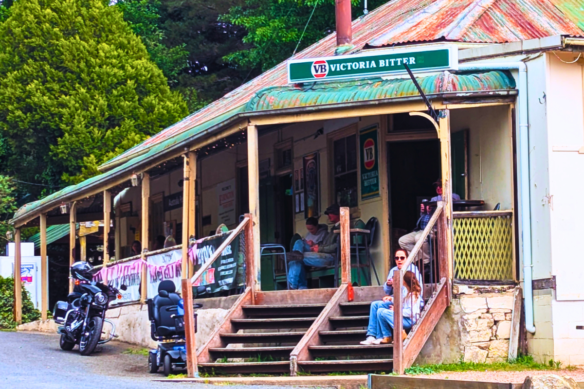 Historic country pub exterior.