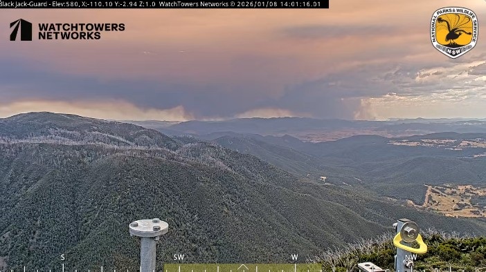 aerial view of bushfire smoke.